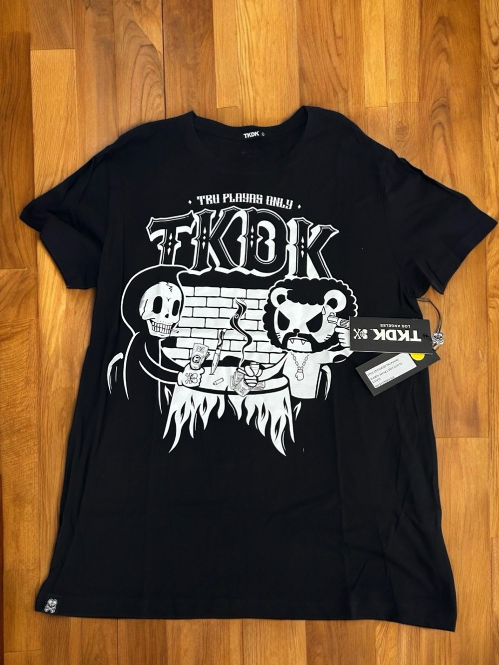 NEW TKDK TRU PLAYAS ONLY Black tokidoki T-Shirt RARE